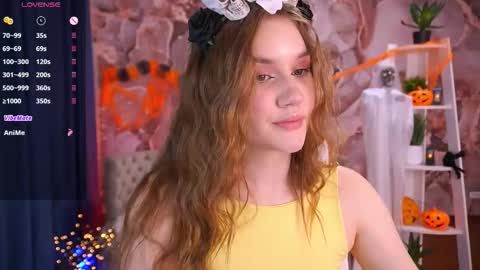 Kate online show from 10/31/25, 03:13