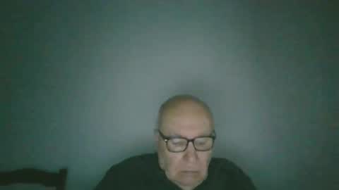 Snapshot of fra94 chatting on 12/19/25, 02:46 fra94 online show from 12/19/25, 02:46