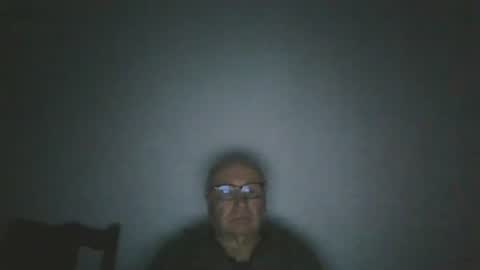 Snapshot of fra94 chatting on 01/19/26, 04:00 fra94 online show from 01/19/26, 04:00