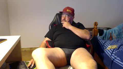 Fraboys online show from 04/12/26, 02:11