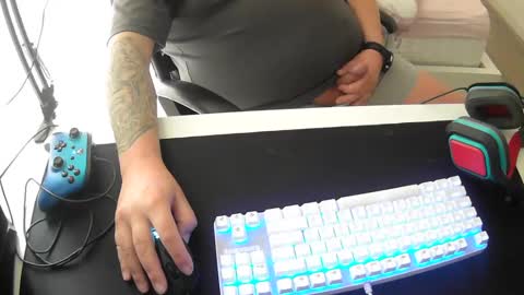 Snapshot of frainter1 chatting on 02/13/25, 12:43 frainter1 online show from 02/13/25, 12:43