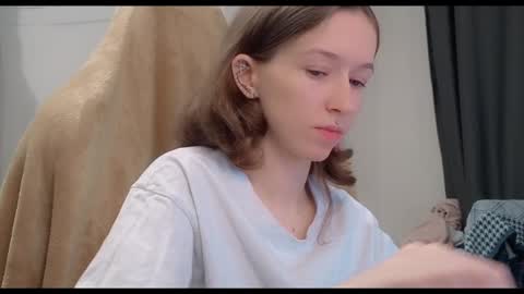 fran_bow online show from 01/29/25, 07:46