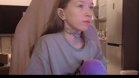 Snapshot of fran_bow chatting on 02/12/26, 04:18 fran_bow online show from 02/12/26, 04:18