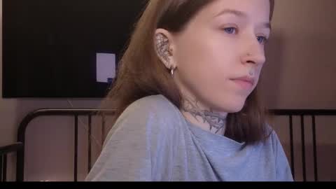 Snapshot of fran_bow chatting on 03/12/26, 05:30 fran_bow online show from 03/12/26, 05:30