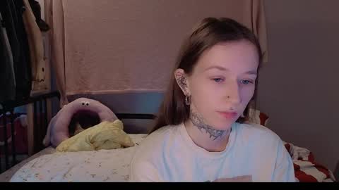 fran_bow online show from 05/06/26, 01:16