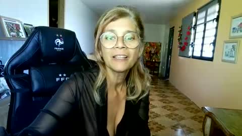 francelune online show from 03/31/26, 07:31