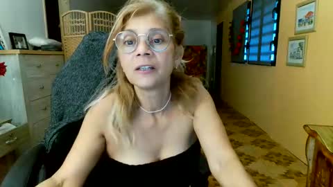 francelune online show from 05/12/26, 01:08