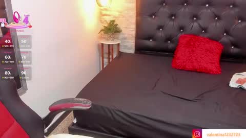          online show from 10/18/25, 03:35