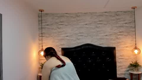          online show from 05/03/26, 02:50
