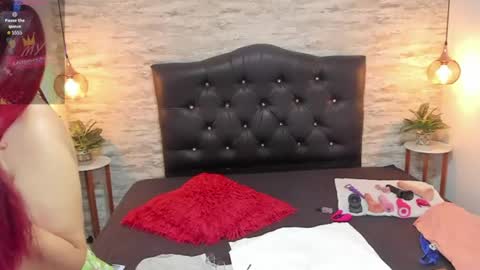 Snapshot of francesca_bbw chatting on 07/09/26, 02:37 online show from 07/09/26, 02:37