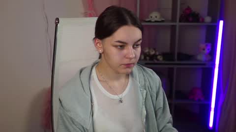 Francesca online show from 04/08/26, 06:57