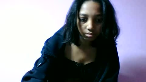 francia333068 online show from 06/17/26, 04:52