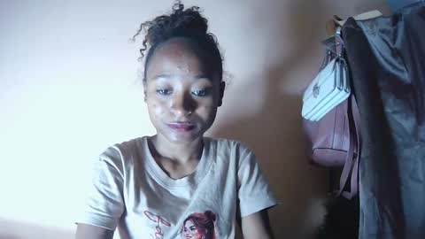 francine925426 online show from 10/26/25, 03:51