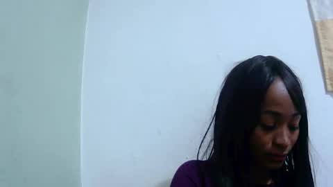 Snapshot of francine925426 chatting on 06/14/26, 05:59 francine925426 online show from 06/14/26, 05:59