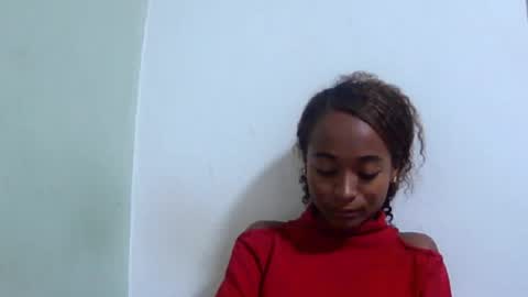 Snapshot of francine925426 chatting on 06/21/26, 07:16 francine925426 online show from 06/21/26, 07:16
