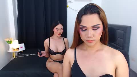 Snapshot of francinexcarla chatting on 07/20/26, 02:59 Francine and Carla online show from 07/20/26, 02:59