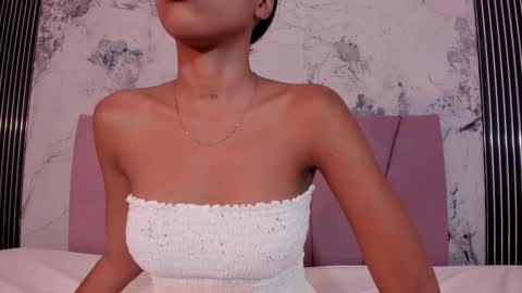 Laura online show from 03/30/26, 08:10