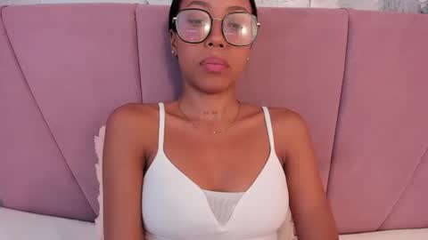 Laura online show from 07/14/26, 10:26