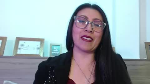 francisca_vera online show from 06/04/26, 08:37