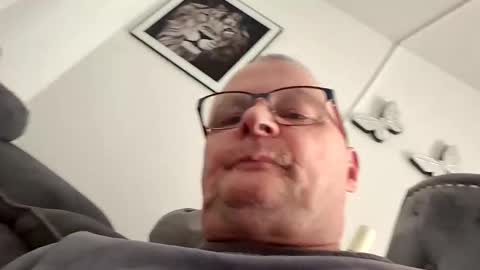 Snapshot of franciscomalin chatting on 03/08/26, 01:59 franciscomalin online show from 03/08/26, 01:59