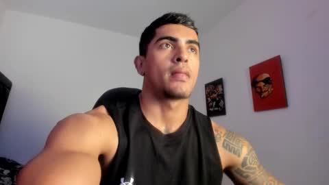 Snapshot of franco_ruiz_ chatting on 10/15/25, 05:02 franco online show from 10/15/25, 05:02