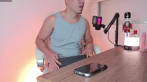 Snapshot of francodelacruz chatting on 12/28/24, 05:44 Francum online show from 12/28/24, 05:44