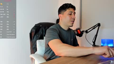 Snapshot of francodelacruz chatting on 03/06/25, 02:19 Francum online show from 03/06/25, 02:19