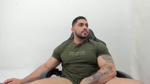 frank_foxx1 online show from 02/24/26, 01:47