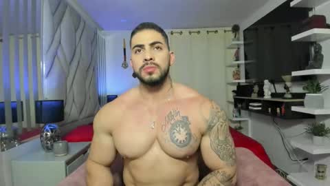 frank_foxx1 online show from 05/08/26, 05:57