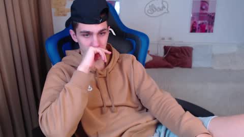 Frank online show from 12/04/24, 02:53