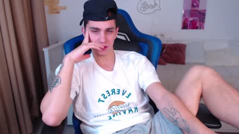 Frank online show from 12/08/24, 06:33