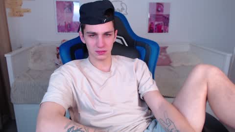 Frank online show from 12/17/24, 03:06