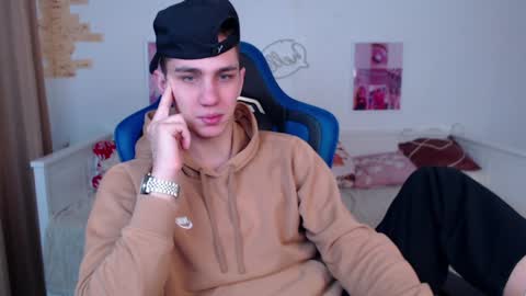 Frank online show from 01/05/25, 05:20