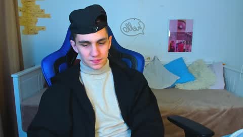 Frank online show from 02/18/25, 06:48