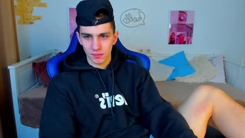 Frank online show from 02/21/25, 06:18