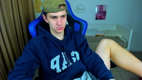 Frank online show from 04/08/26, 04:12