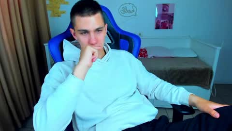 Frank online show from 06/04/26, 04:07