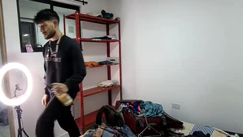 frankdanielsmolano online show from 05/20/26, 02:29