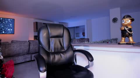 Frank Farrell. Hey remember to give me a thumbs up Ty online show from 01/17/25, 05:11