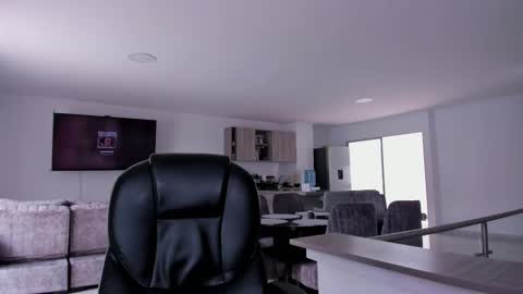 Frank Farrell. Hey remember to give me a thumbs up Ty online show from 02/13/25, 05:33