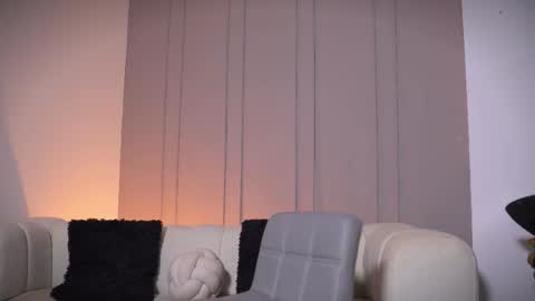 Frank Farrell. Hey remember to give me a thumbs up Ty online show from 03/17/26, 11:52