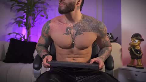 Frank Farrell. Hey remember to give me a thumbs up Ty online show from 03/31/26, 12:45