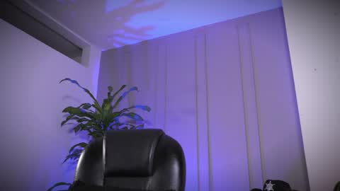 Frank Farrell. Hey remember to give me a thumbs up Ty online show from 04/16/26, 09:04