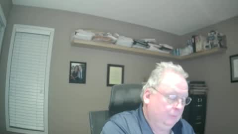 frankie6207 online show from 10/25/25, 06:21