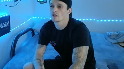 Snapshot of frankoafterdark chatting on 09/09/25, 07:35 Franco online show from 09/09/25, 07:35