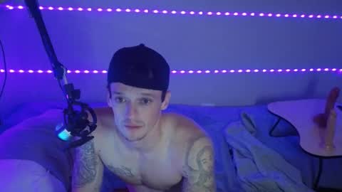 Snapshot of frankoafterdark chatting on 09/10/25, 07:41 Franco online show from 09/10/25, 07:41