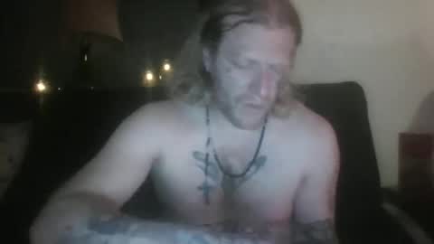 Snapshot of frankyb0yforeal chatting on 02/11/26, 08:41 frankyb0yforeal online show from 02/11/26, 08:41