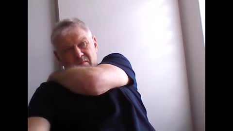 Snapshot of frannkboy61 chatting on 03/28/26, 11:21 frannkboy61 online show from 03/28/26, 11:21