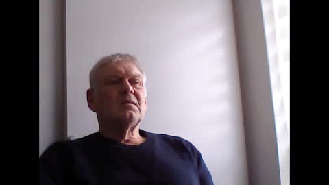 Snapshot of frannkboy61 chatting on 04/03/26, 12:14 frannkboy61 online show from 04/03/26, 12:14