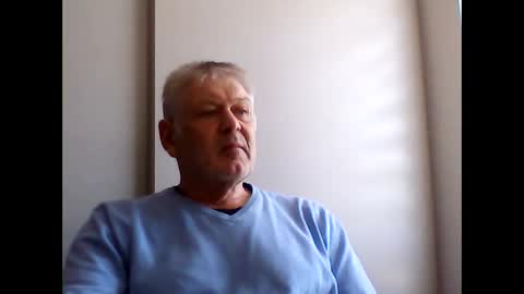 Snapshot of frannkboy61 chatting on 04/07/26, 11:10 frannkboy61 online show from 04/07/26, 11:10